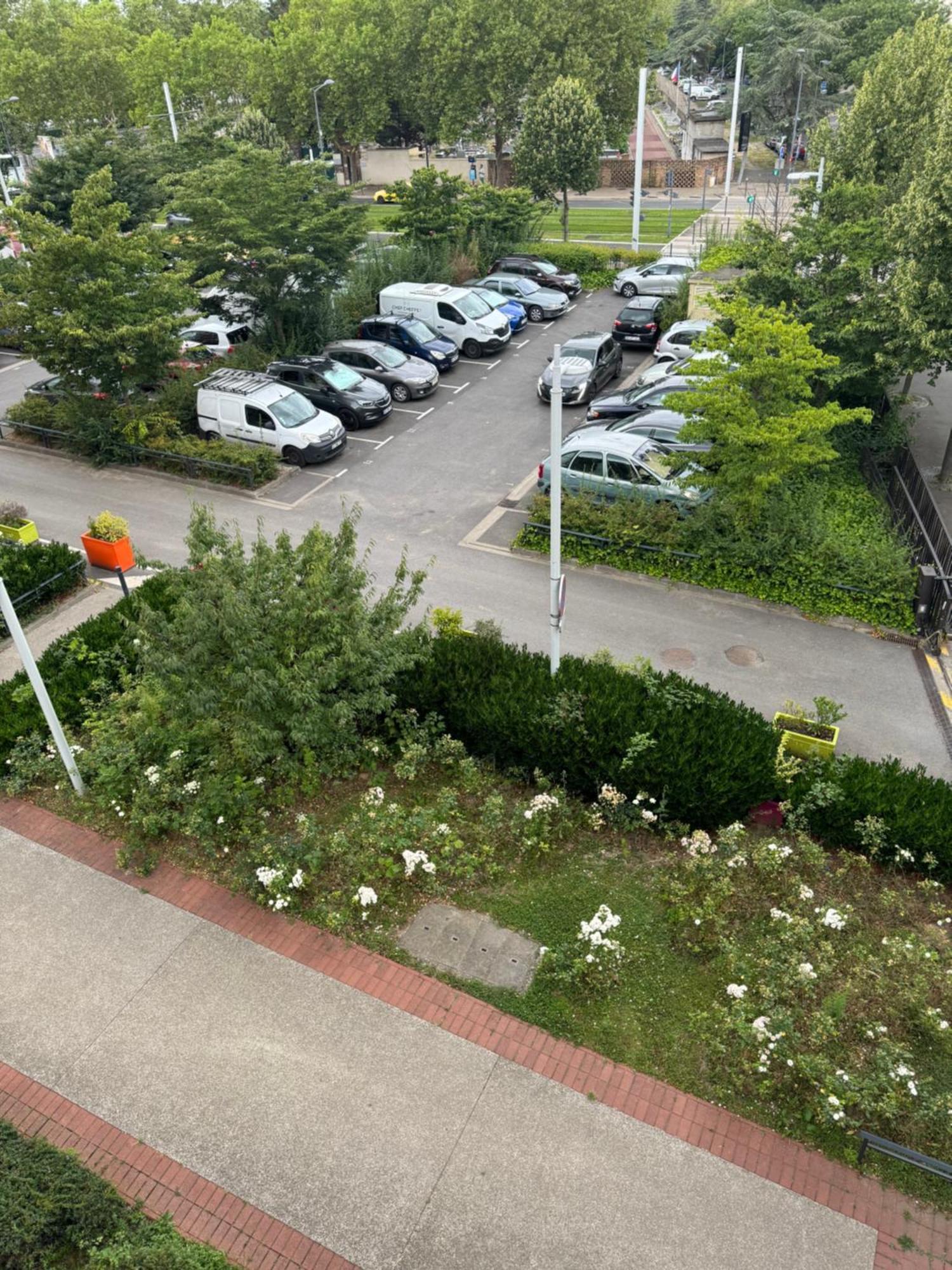 Jardins De La Noue Daire Villeneuve-la-Garenne Dış mekan fotoğraf